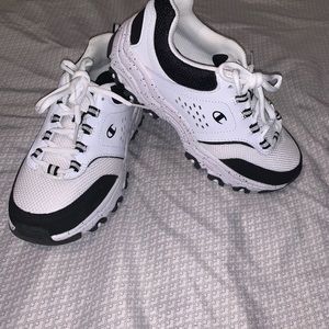 Champion woman’s size 7